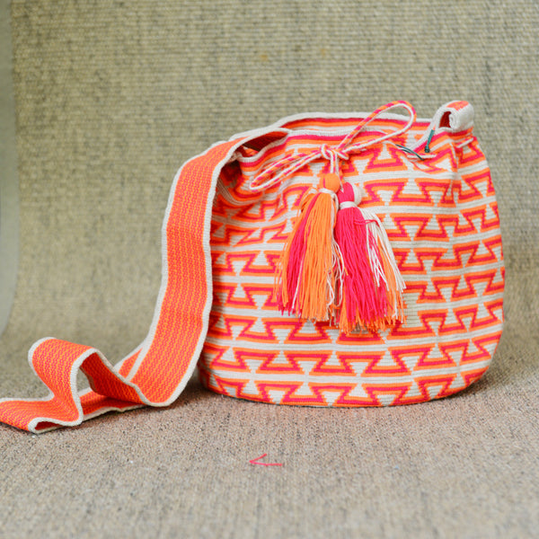 One Thread L Wayuu Bags 705