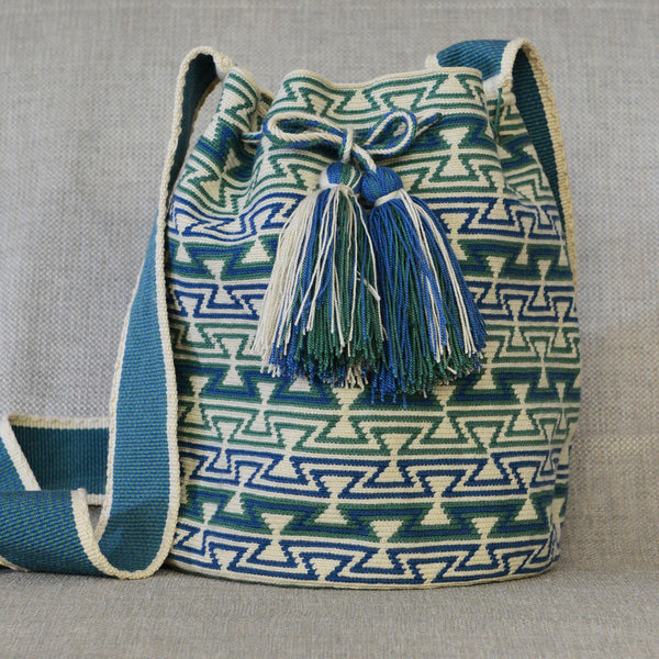 One Thread L Wayuu Bag 714