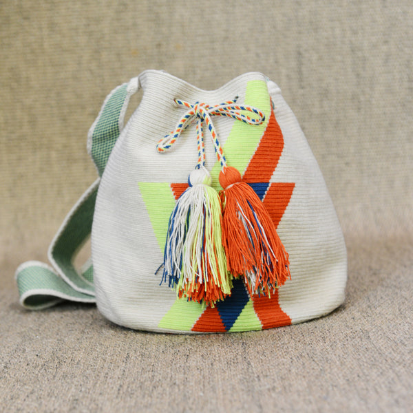 One Thread L Wayuu Bag 760