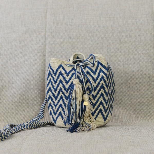 One Thread M Wayuu Bag 77AZ